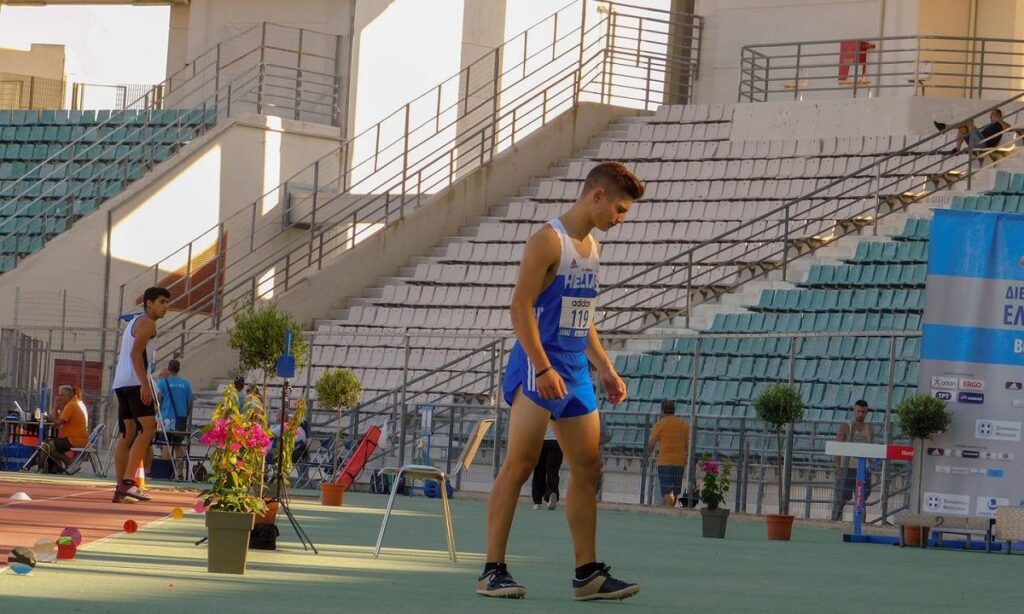 Ο Νίκος Σταματονικολός ήταν από τους αθλητές που εντυπωσίασαν στο Βαλκανικό Πρωτάθλημα Κ20. Κατέκτησε το χρυσό μετάλλιο στο μήκος με 7,44μ.