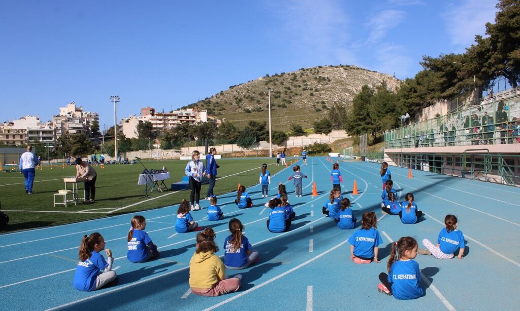 Πολύ όμορφοι αγώνες διοργανώθηκαν στο γήπεδο Σιταποθηκών στο Κερατσίνι, με τη συμμετοχή πάνω από 300 παιδιών, παρουσία της Σοφίας Σακοράφα.