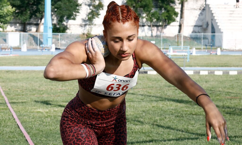 Η Αναστασία Ντραγκομίροβα ήταν νικήτρια στη σφαιροβολία στο Πανελλήνιο Πρωτάθλημα Κ20 που διεξάγεται στις Σέρρες με βολή στα 14,50 μέτρα.