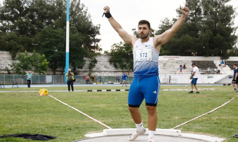 Ο Θεοφάνης Μαυροδόντης ήταν ο νικητής στη σφαιροβολία στο Πανελλήνιο Πρωτάθλημα Κ20 που διεξάγεται στις Σέρρες με βολή στα 17,84 μέτρα.