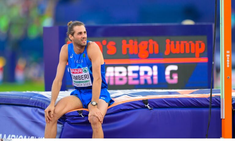 Η Πολωνή Αλεκσάντρα Λισόφσκα κατέκτησε το πρώτο χρυσό μετάλλιο στο Ευρωπαϊκό Πρωτάθλημα στο Μόναχο, κερδίζοντας στο μαραθώνιο με 2:28.36.