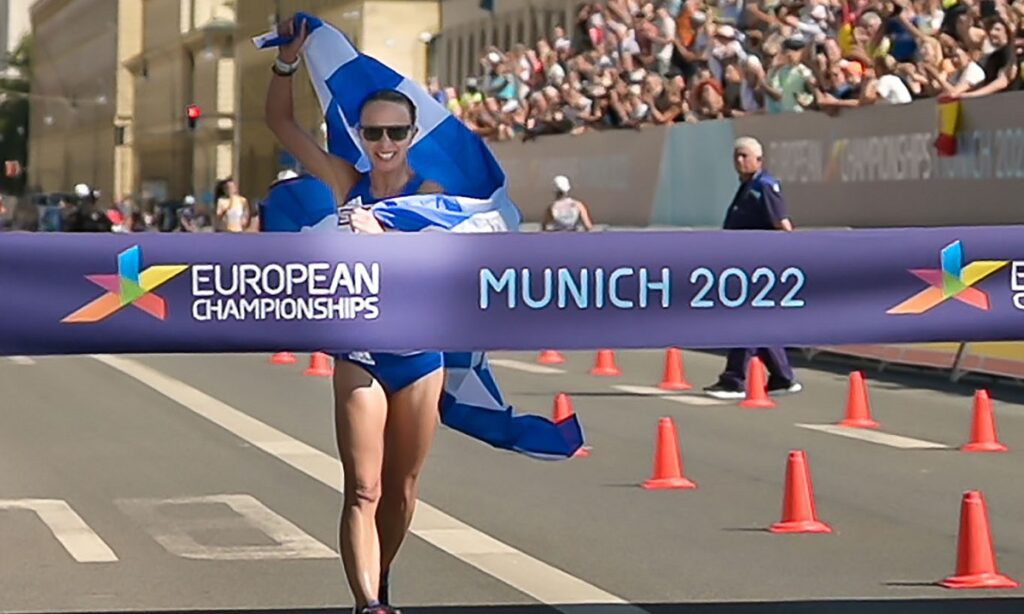 Η Αντιγόνη Ντρισμπιώτη με φοβερή εμφάνιση κατέκτησε το χρυσό μετάλλιο στα 35χλμ. βάδην στο Ευρωπαϊκό Πρωτάθλημα στο Μόναχο με χρόνο 2:47.00.