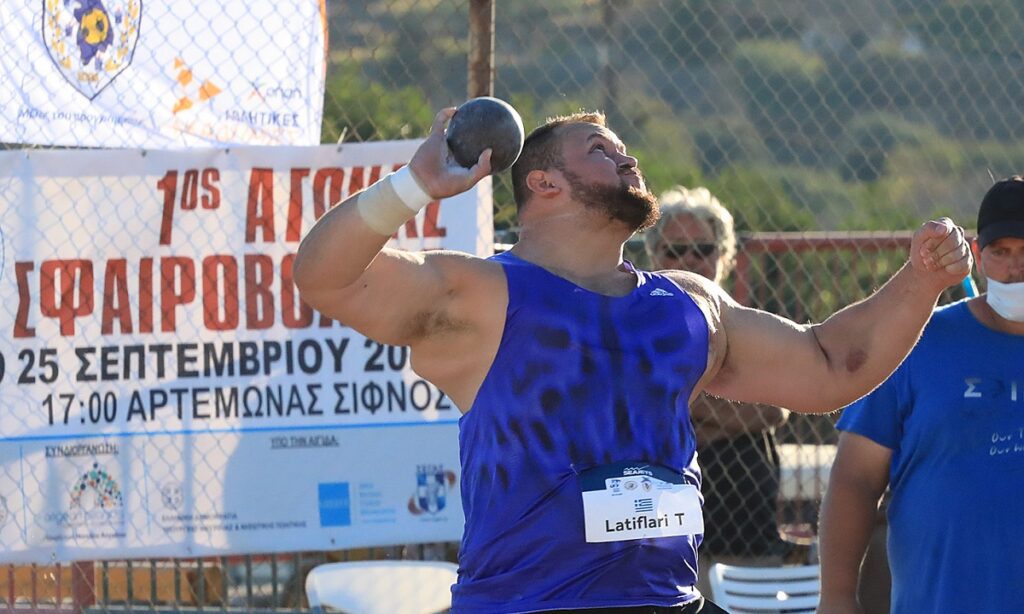 Το Σάββατο διεξάγεται το 2ο Sifnos Street Shot Put μίτινγκ στη Σίφνο. Ανάμεσα στους σφαιροβόλους που μετέχουν είναι και ο Τάσος Λατιφλάρι.