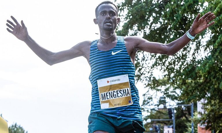 Ο Αιθίοπας Μιλκέσα Μενγκέσα ήταν νικητής στον ημιμαραθώνιο στην Κοπεγχάγη με 58.58. Ρεκόρ με συνολικά 15 δρομείς που έκαναν κάτω από 1 ώρα.