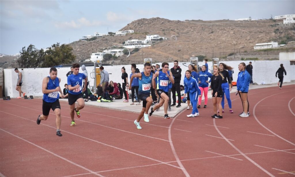 Με επιτυχία διεξήχθησαν οι φετινοί αγώνες «Δήλεια» στη Μύκονο. Μετείχαν περίπου 350 αθλητές και αθλήτριες από διάφορες περιοχές της Ελλάδας.