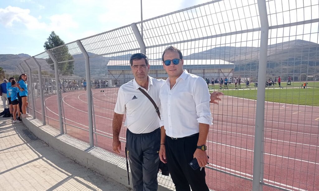 Ο Κώστας Κεντέρης, αντιπρόεδρος του ΣΕΓΑΣ πια και ο πρώτος του προπονητής Γρηγόρης Κοντός συναντήθηκαν στη Λήμνο και γύρισε το ρολόι πίσω!