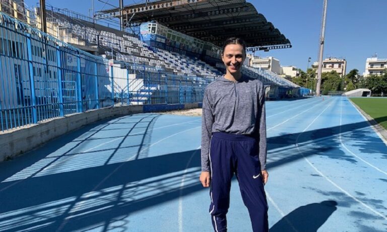 Η Μαρία Λασίτσκενε βρίσκεται στην Αθήνα και κάνει την προετοιμασία της. Η Ρωσίδα ολυμπιονίκης γυμνάζεται τις τελευταίες ημέρες στην Καλλιθέα.