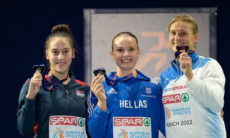 Η Μπάρμπορα Σποτάκοβα δώρισε το χάλκινο μετάλλιο που κατέκτησε στο Ευρωπαϊκό Πρωτάθλημα στο Μόναχο που θα χρησιμοποιηθεί για κοινωνικό σκοπό.
