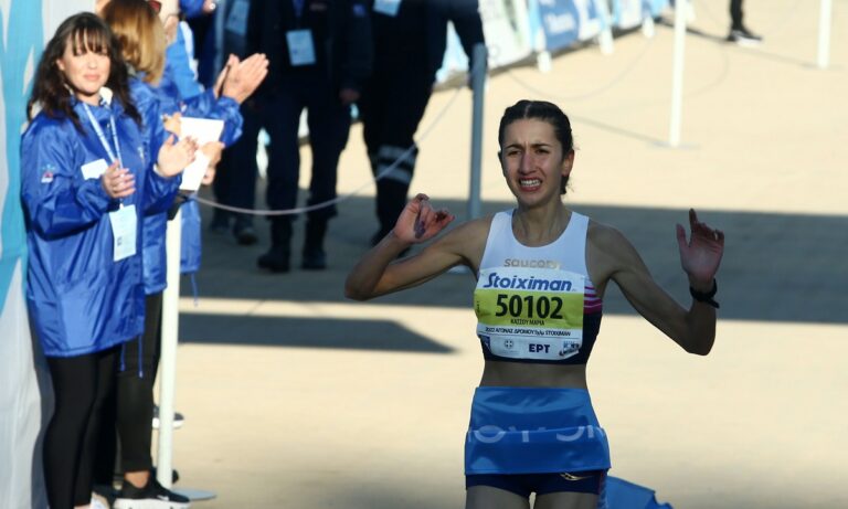 Η Μαρία Κάσσου με ρεκόρ διαδρομής και ο Νέστορας Κολιός με ατομικό ρεκόρ ήταν οι νικητές του αγώνα 5χλμ. στον Αυθεντικό Μαραθώνιο της Αθήνας.