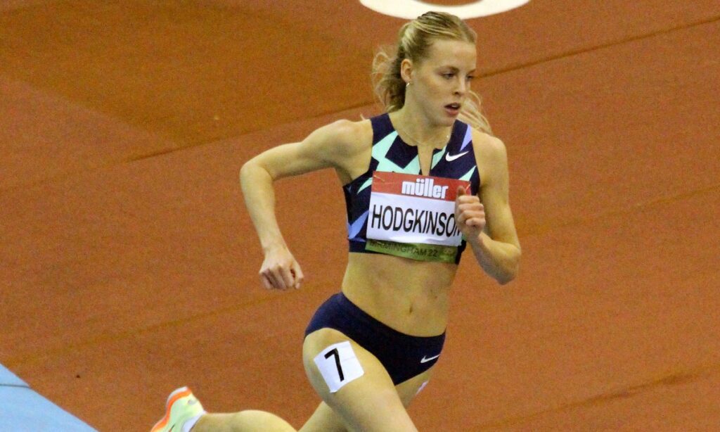 Η Κίλι Χότζκινσον έχει ως πρώτο στόχο να υπερασπιστεί τον τίτλο της τη φετινή σεζόν στο Ευρωπαϊκό Πρωτάθλημα κλειστού στην Κωνσταντινούπολη.